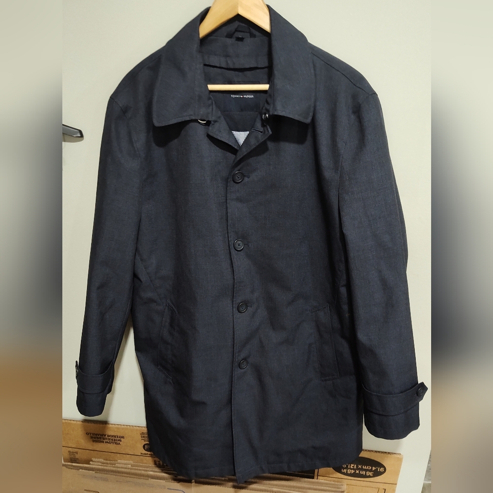 Tommy Hilfiger Men's Navy Modern Button Raincoat Waterproof Jacket SIZE 42R